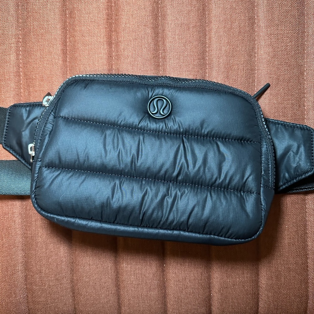 Lululemon Wunder Puff Everywhere Belt Bag